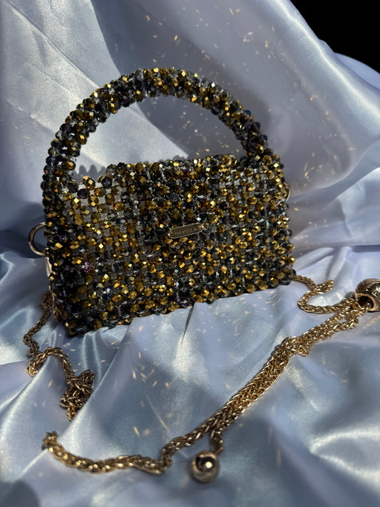 Bolso de Cuentas de Cristal Dorado – Elegancia Artesanal con Brillo Único ✨
